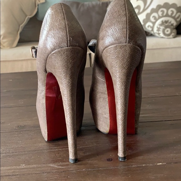 High platform heels size 7 - Picture 4 of 7